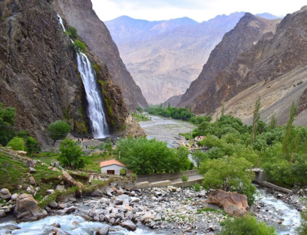 manthoka valley skardu valley