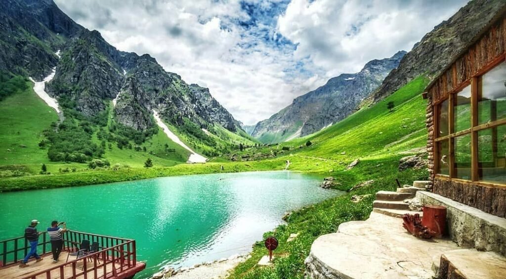 Rainbow Lake Minimarg