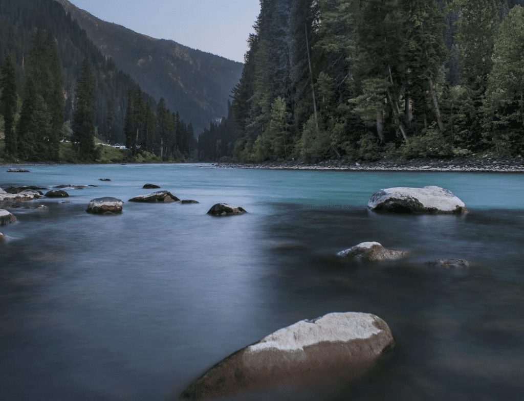 Best Time To ViSIT Neelum Valley