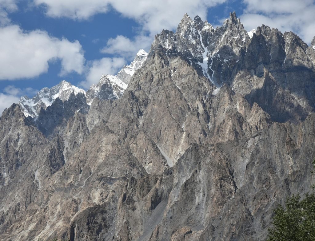 PASSU CONES IN WINTER