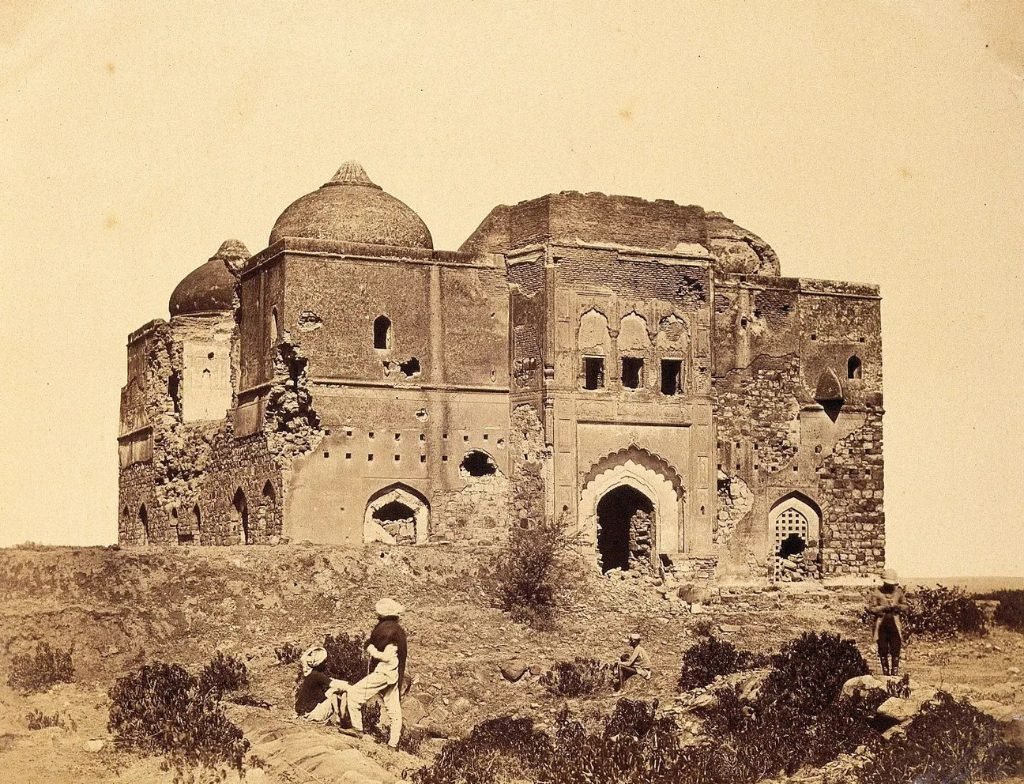 history of chauburji lahore