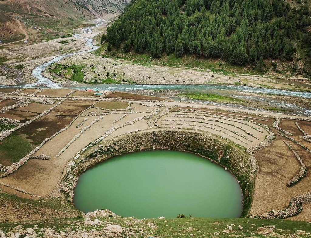 pyala lake , famous lake in pakistan