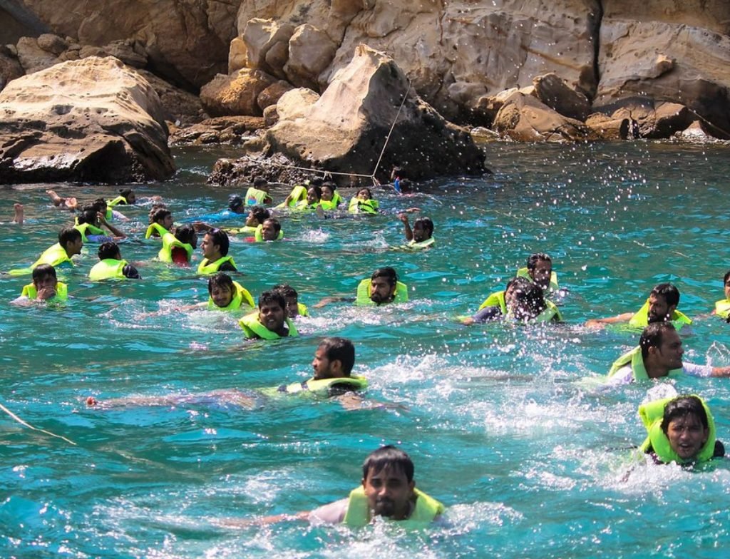 charnaislandkarachi