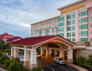 sevenclanshotelcasinowaterpark