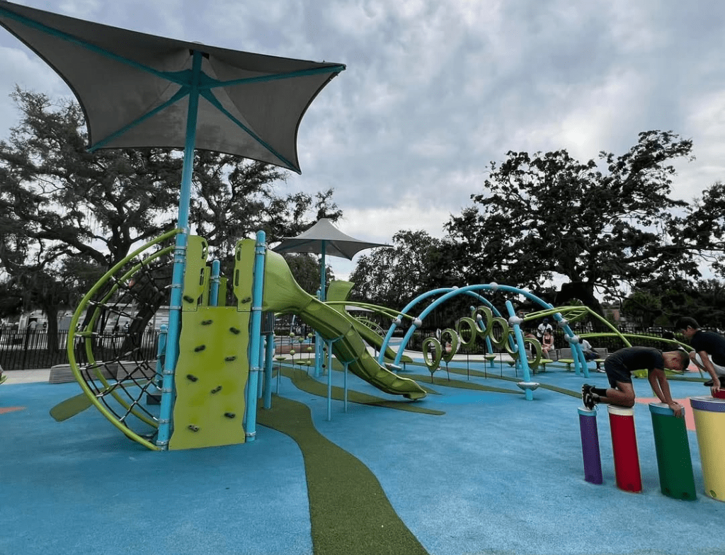 JulianB.LaneRiverfrontParksplashcove