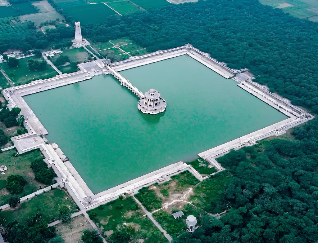 hiran minar